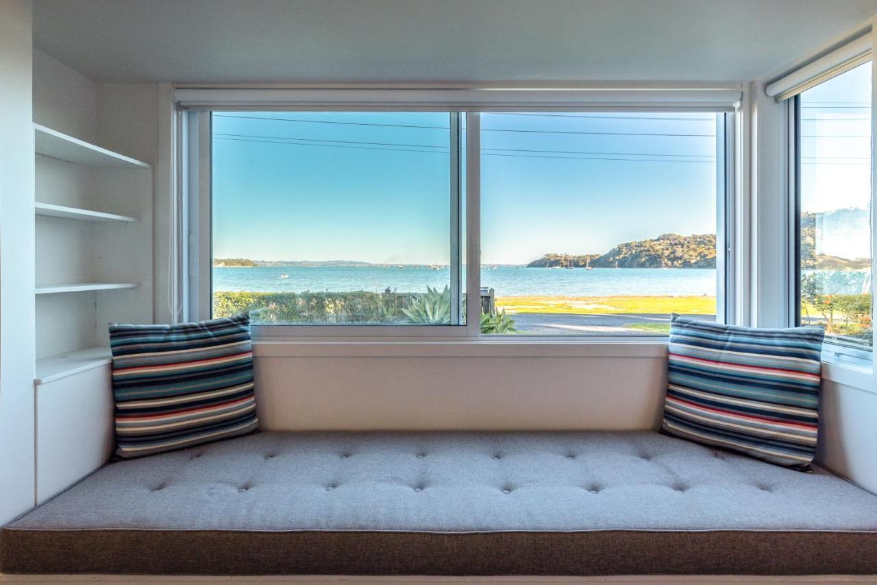 Driftwood Beach House With Spa Pool - Absolute Beachfront! Blackpool ภายนอก รูปภาพ